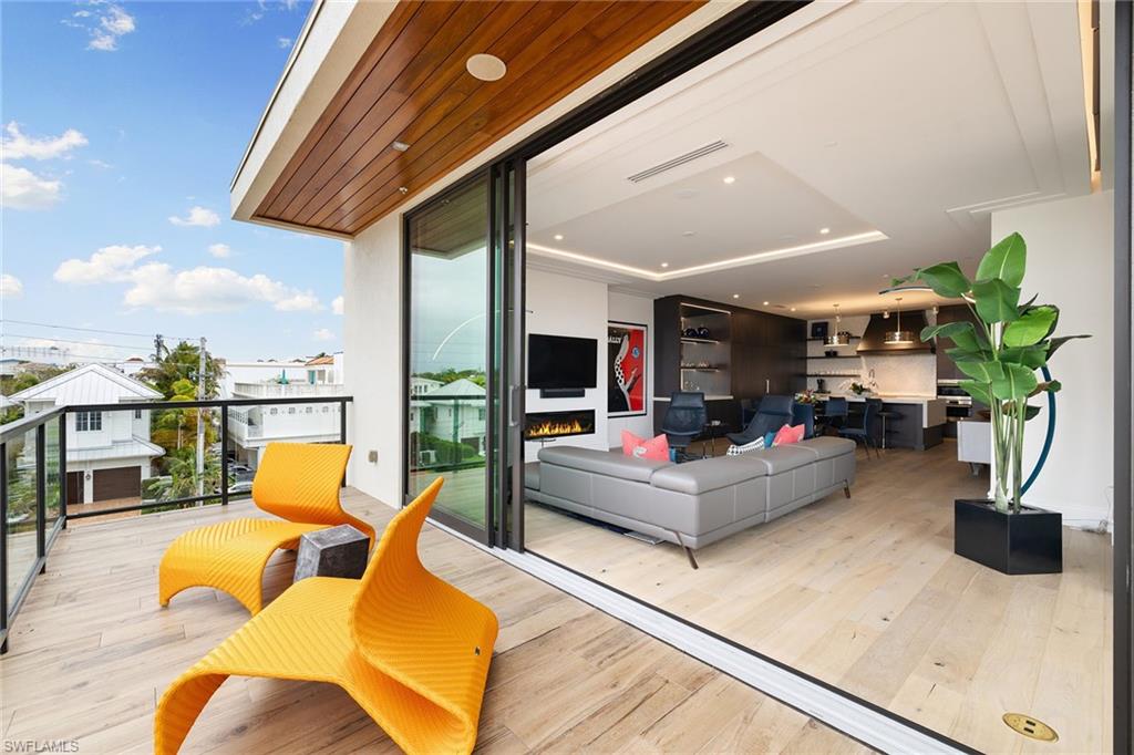 OLDE NAPLES - Residential