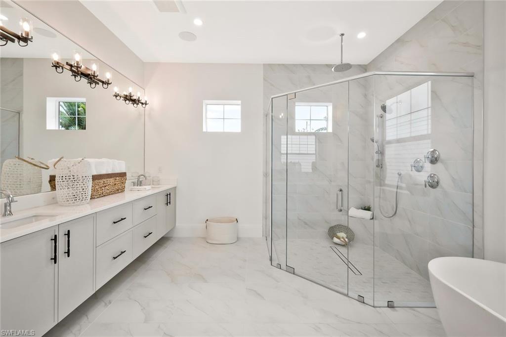 LAKE TIMBER - Residential