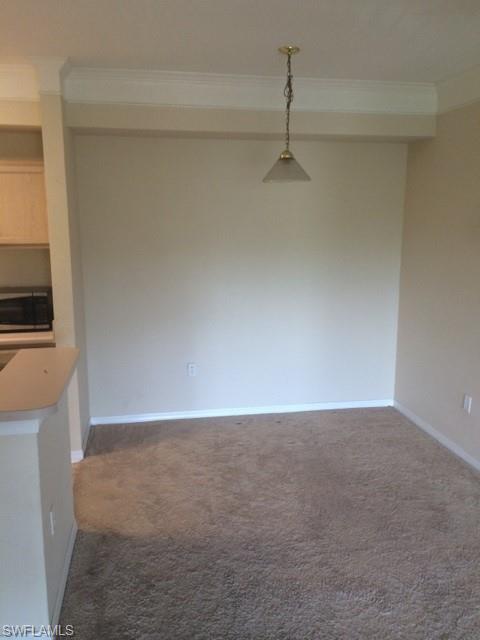 ROYAL GREENS - Residential