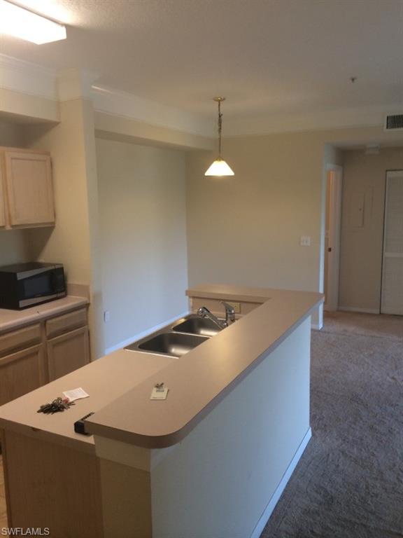 ROYAL GREENS - Residential