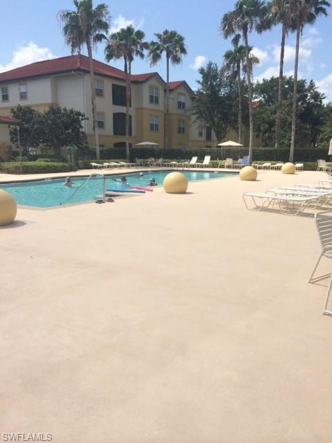 ROYAL GREENS - Residential