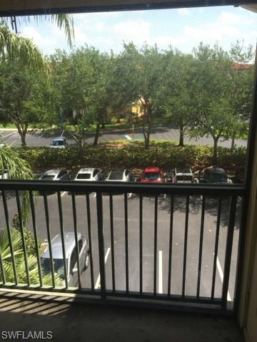 ROYAL GREENS - Residential