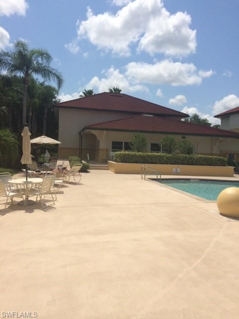 ROYAL GREENS - Residential