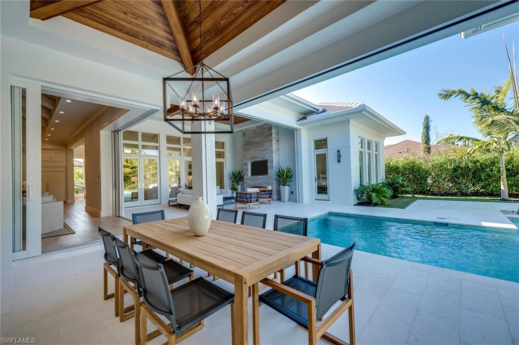 MOORINGS - Residential