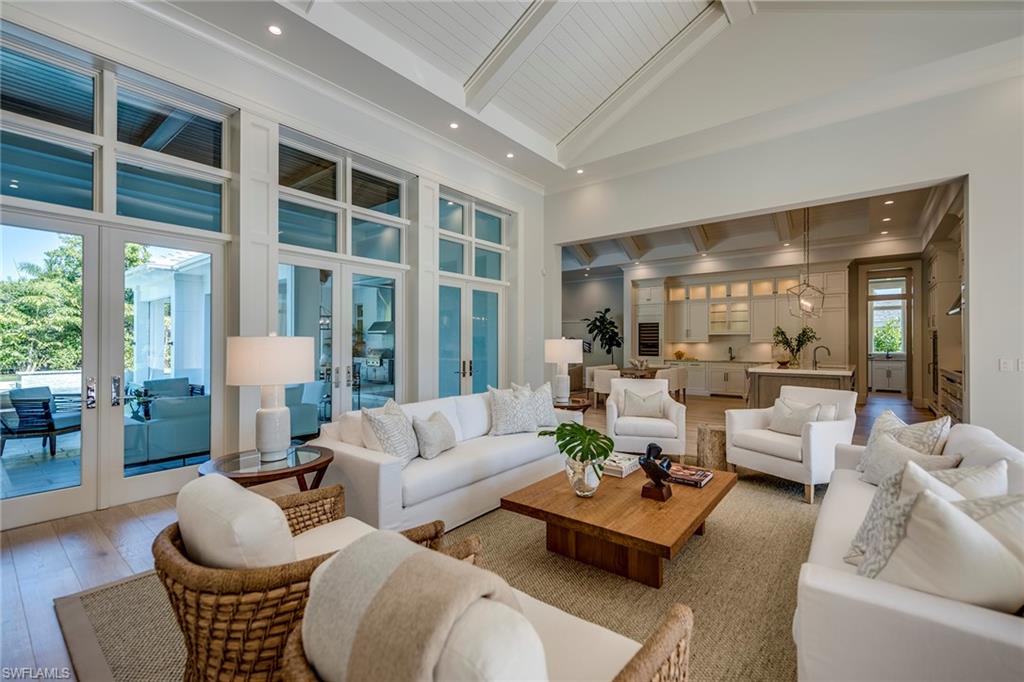 MOORINGS - Residential