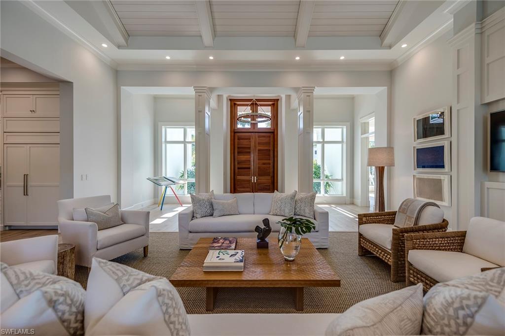 MOORINGS - Residential