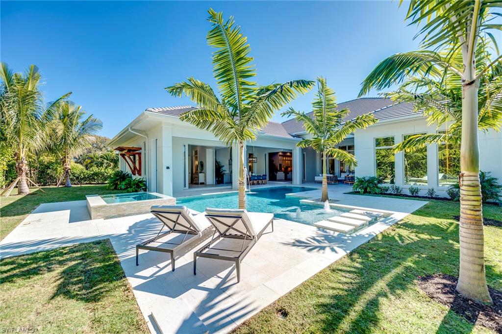 MOORINGS - Residential