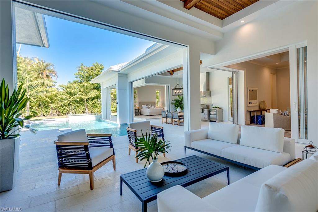 MOORINGS - Residential