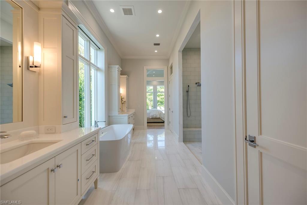 MOORINGS - Residential