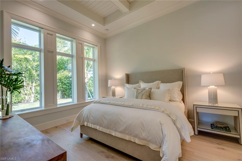 MOORINGS - Residential