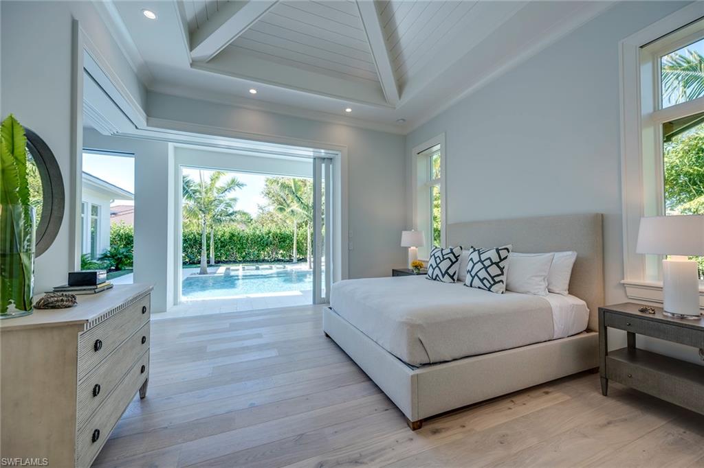 MOORINGS - Residential