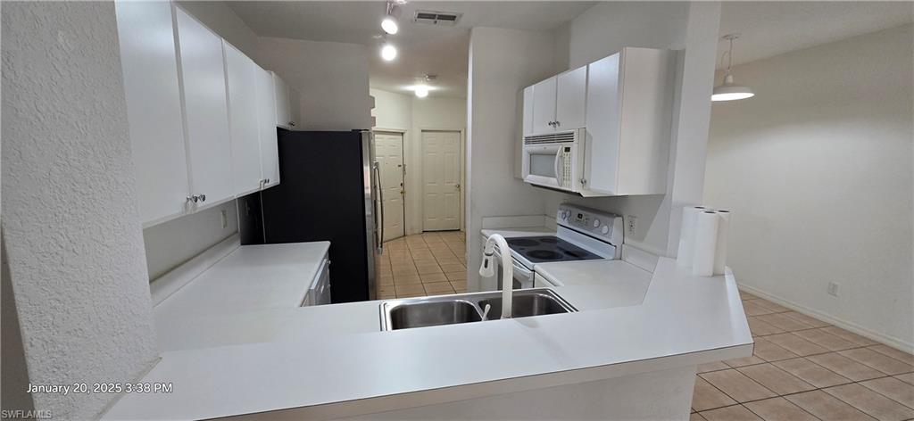 OLYMPIA POINTE - Residential Lease