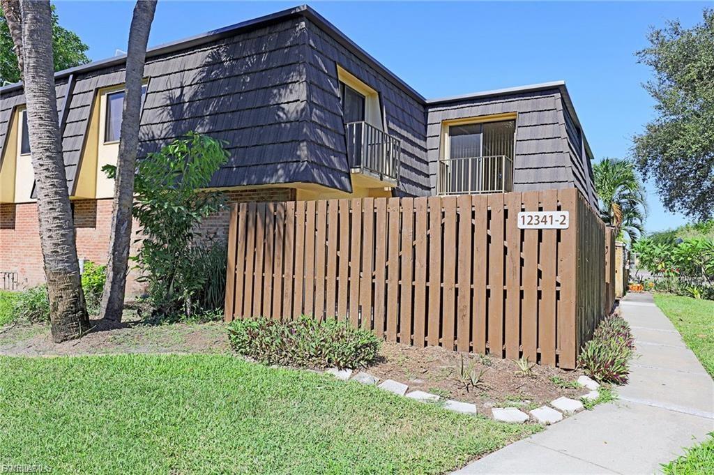 PARKWOODS TOWNHOUSE COMMUNITY - Residential Lease