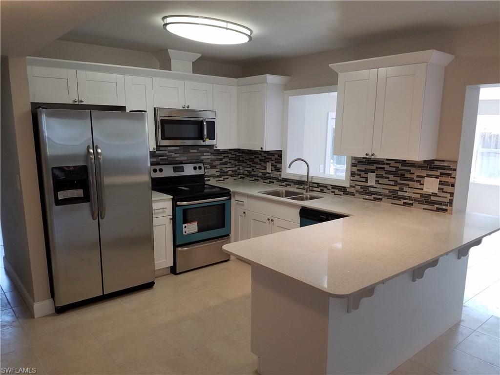 NAPLES SOUTH - Residential