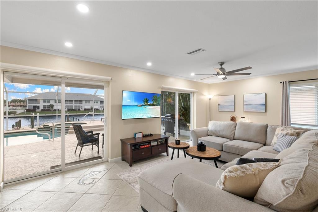 CAPE CORAL - Residential Lease