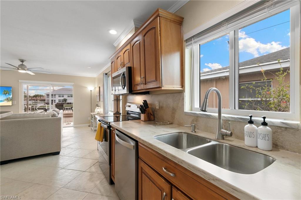 CAPE CORAL - Residential Lease