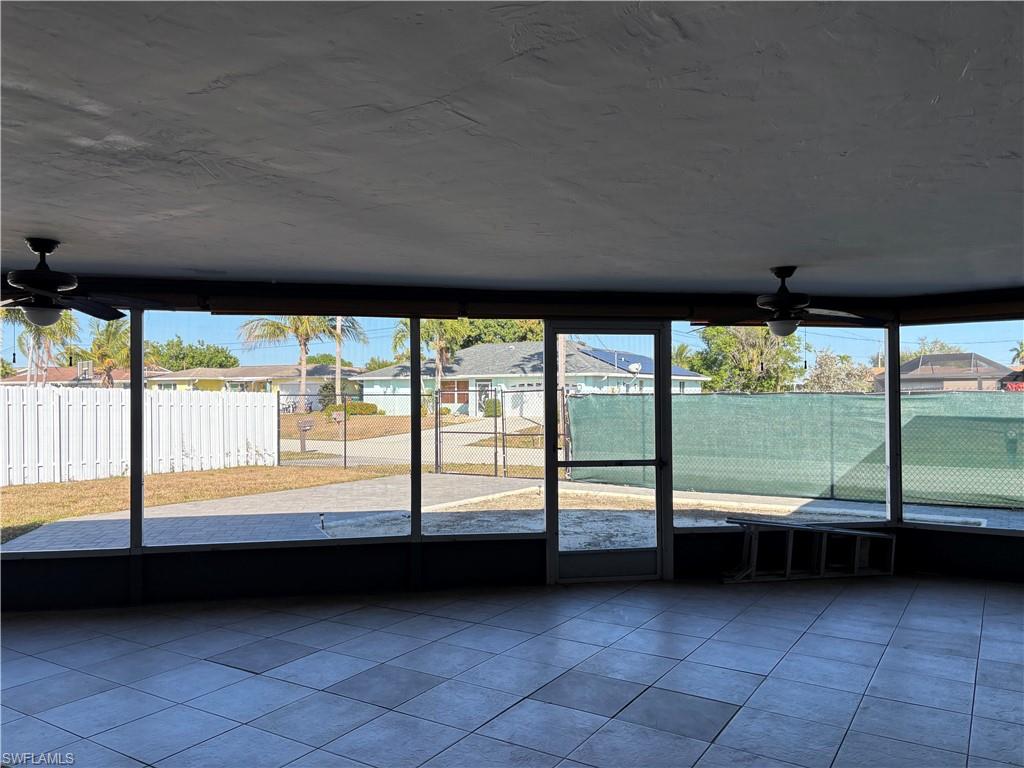 CAPE CORAL - Residential