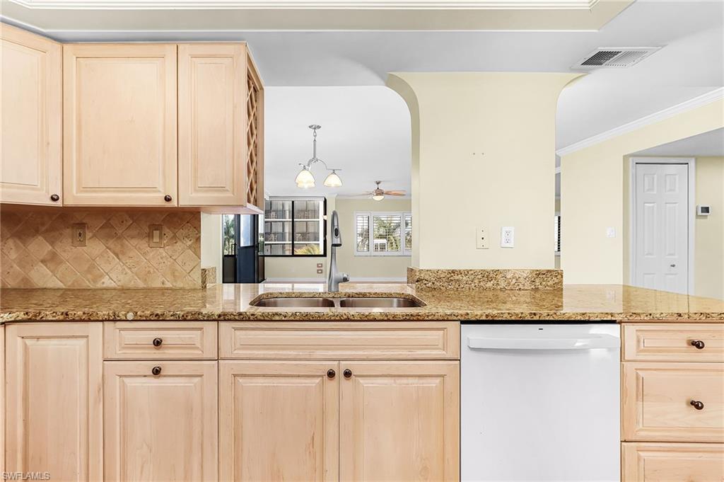 SANDARAC CONDO - Residential