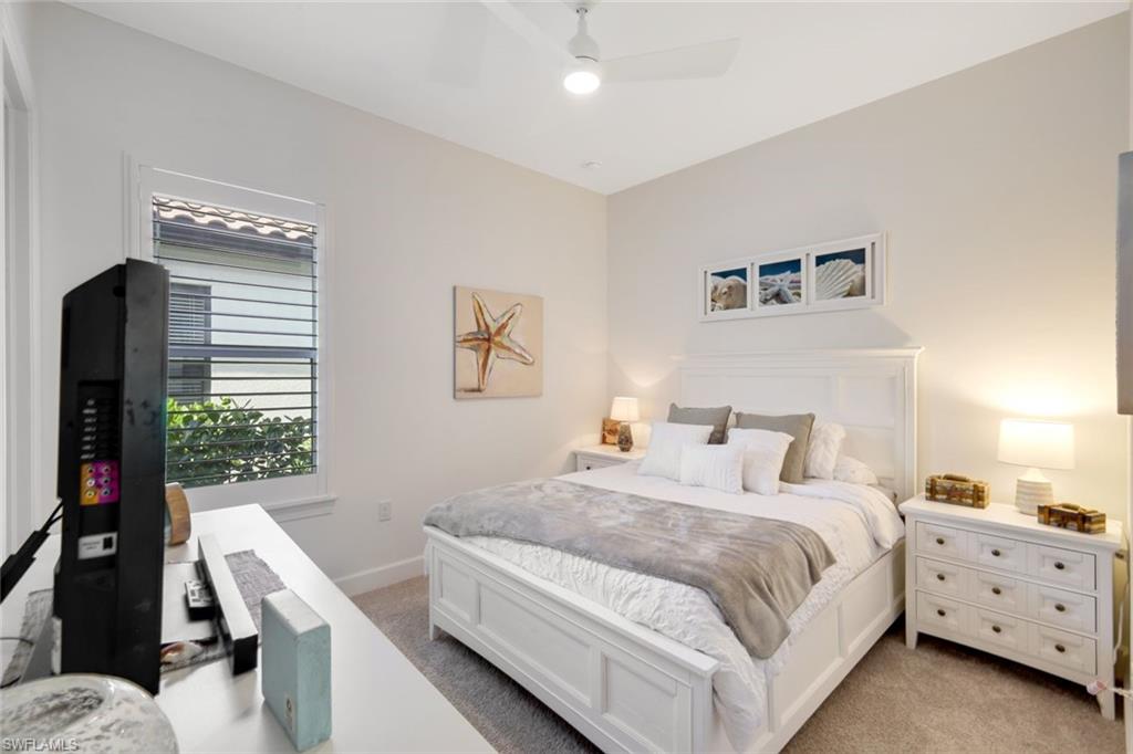 ESPLANADE LAKE CLUB - Residential