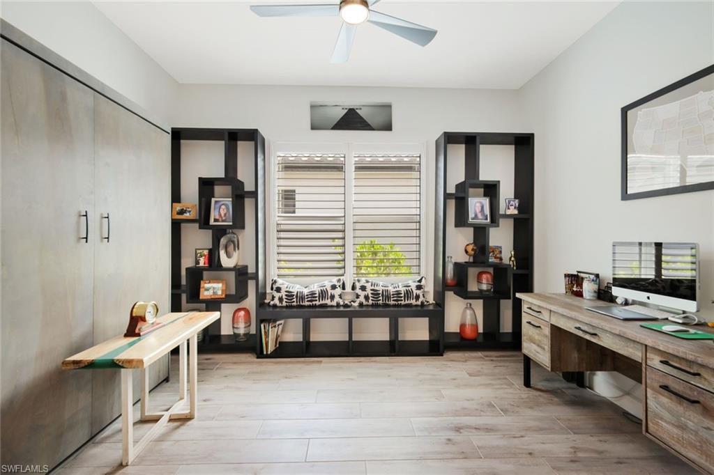 ESPLANADE LAKE CLUB - Residential