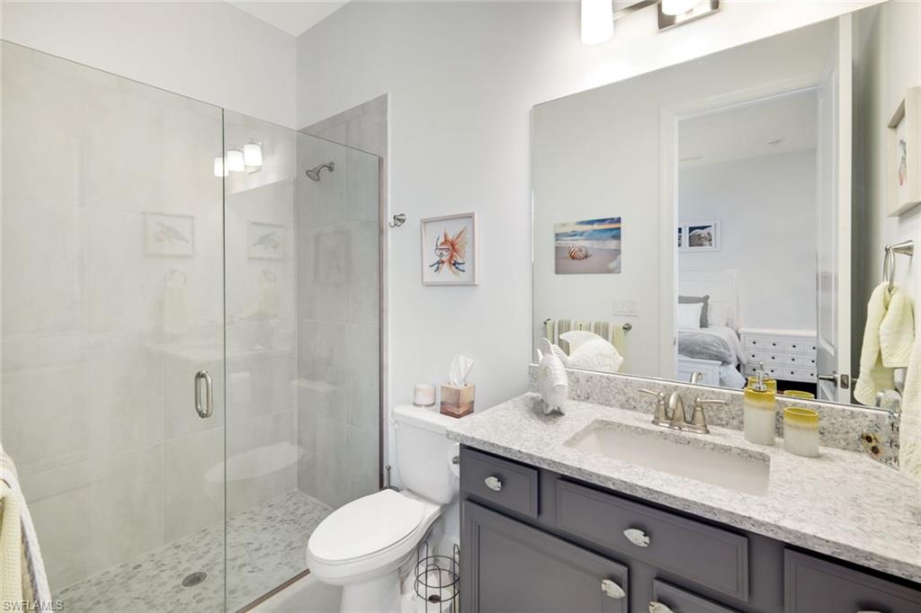 ESPLANADE LAKE CLUB - Residential