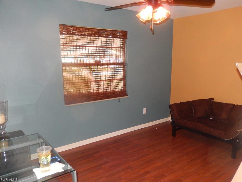 SAN CARLOS PARK - Residential