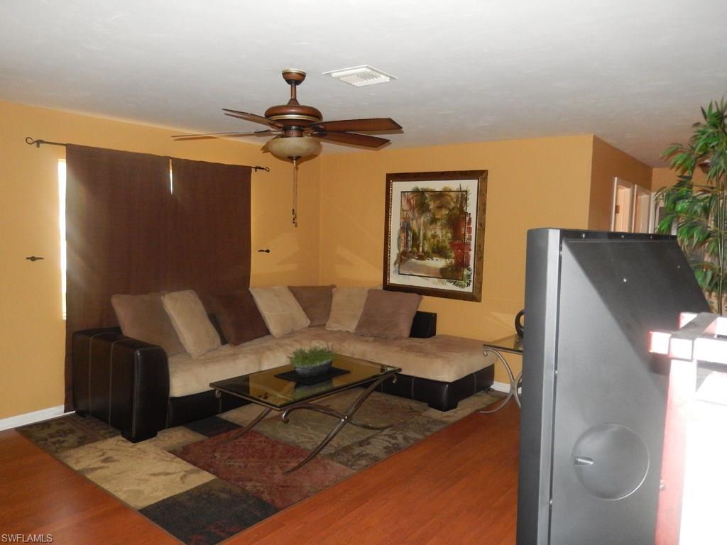 SAN CARLOS PARK - Residential