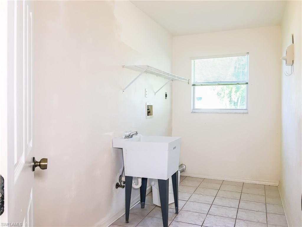 WILLOW LAKE - Residential