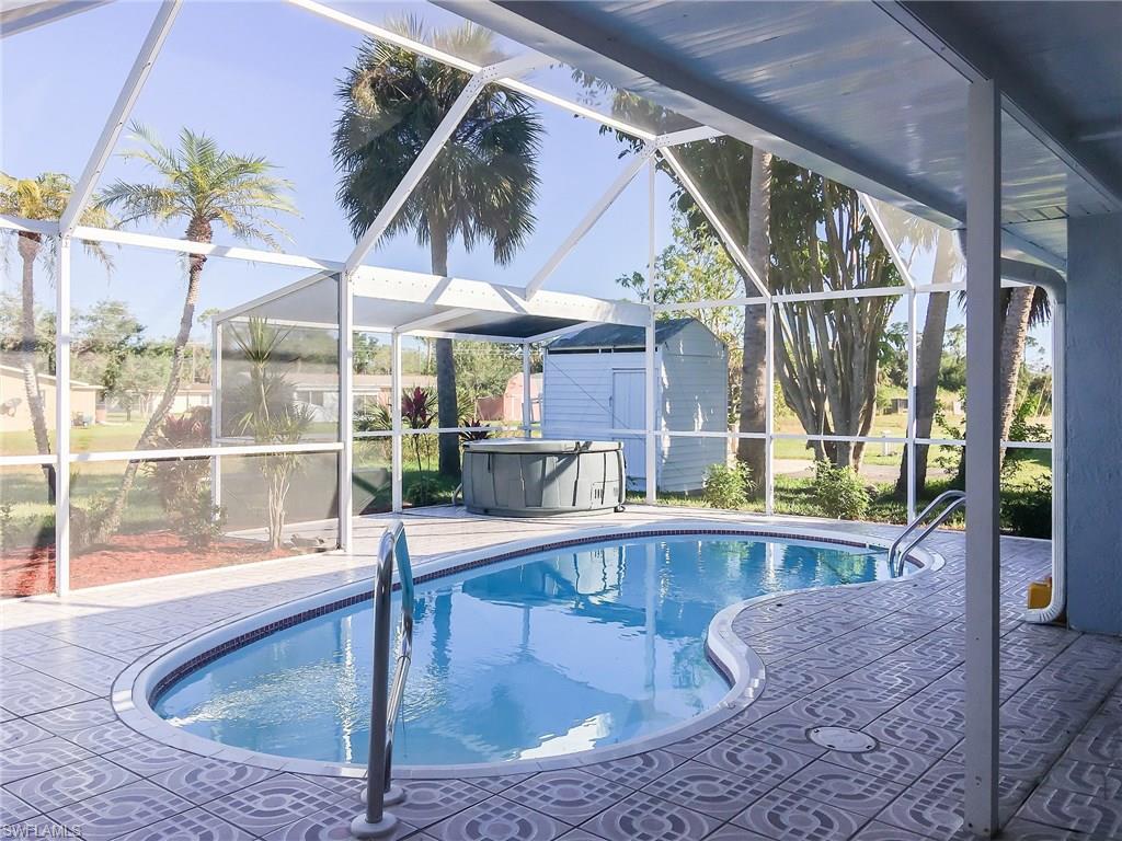 WILLOW LAKE - Residential