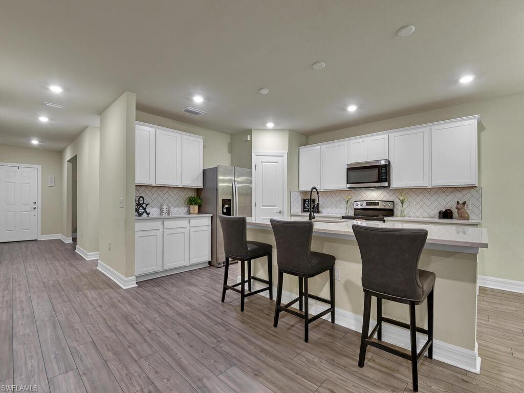 ENCLAVES AT EAGLE LANDING - Residential