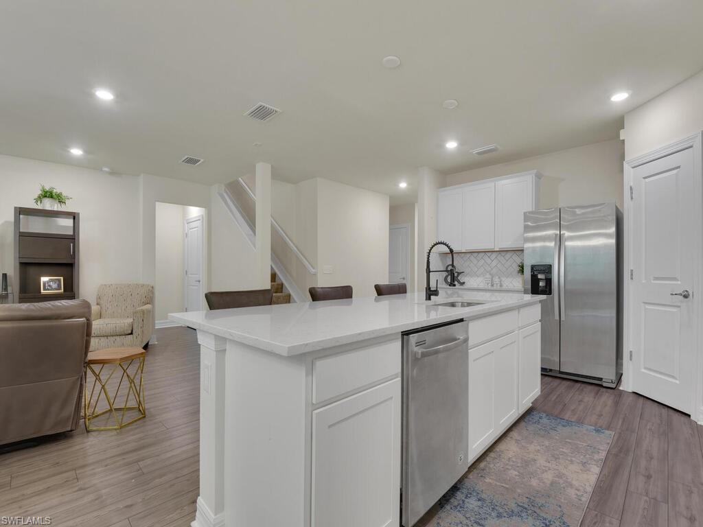 ENCLAVES AT EAGLE LANDING - Residential