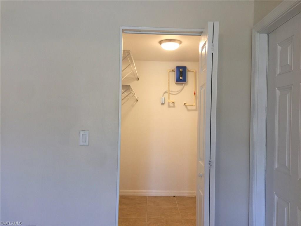 GOLDEN GATE CITY - Residential