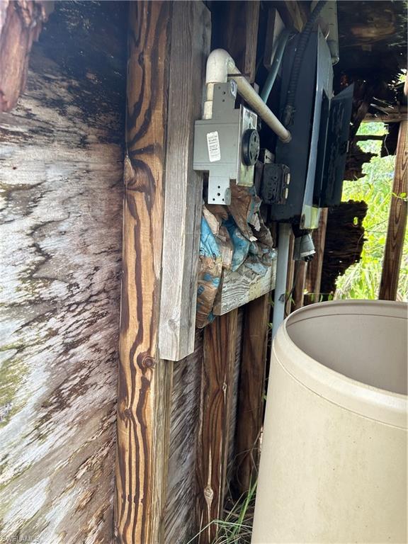 GOLDEN RANCHES - Land