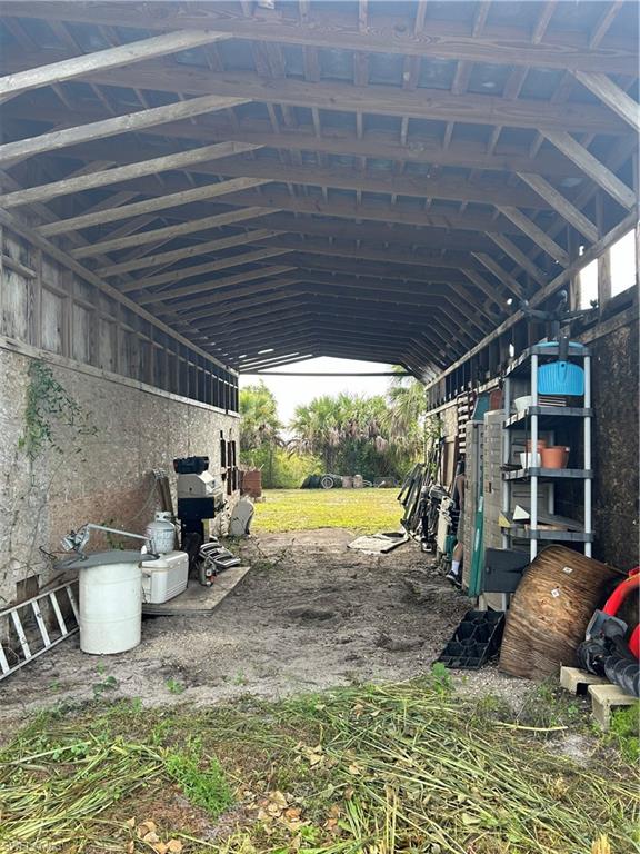 GOLDEN RANCHES - Land