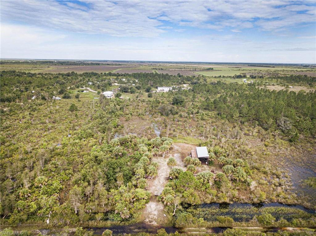 GOLDEN RANCHES - Land