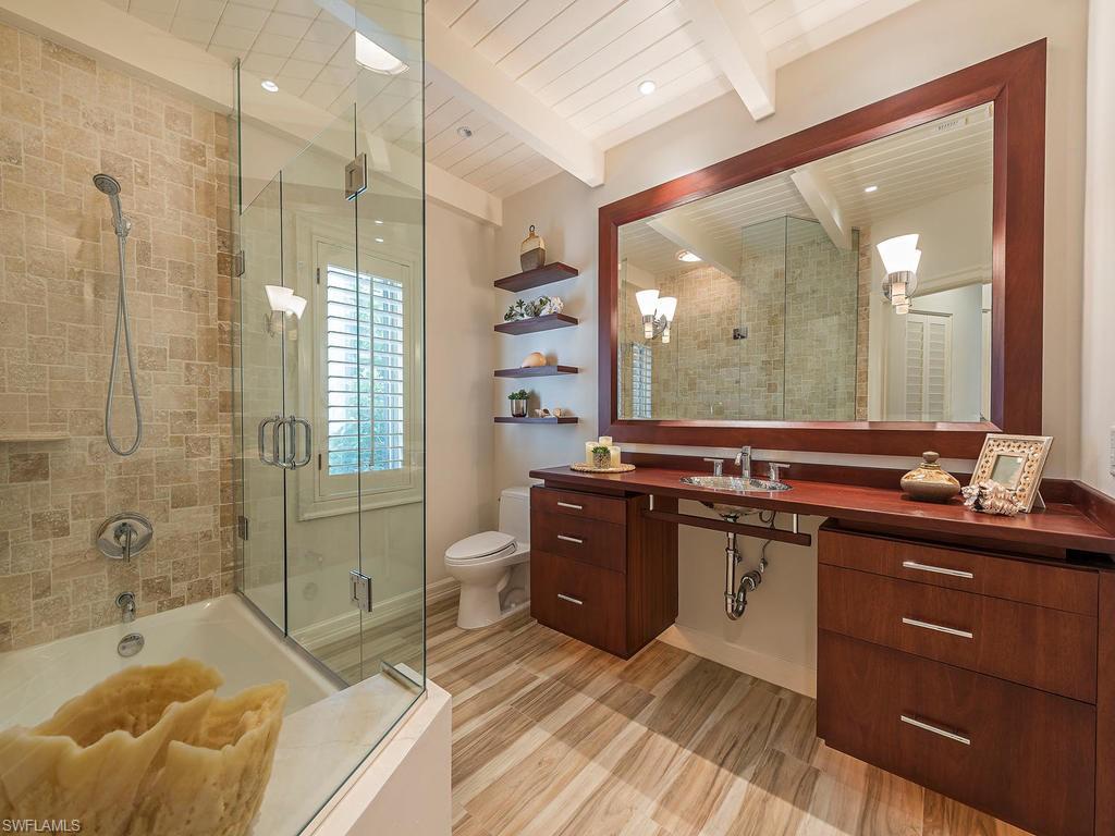 PARK SHORE - Residential