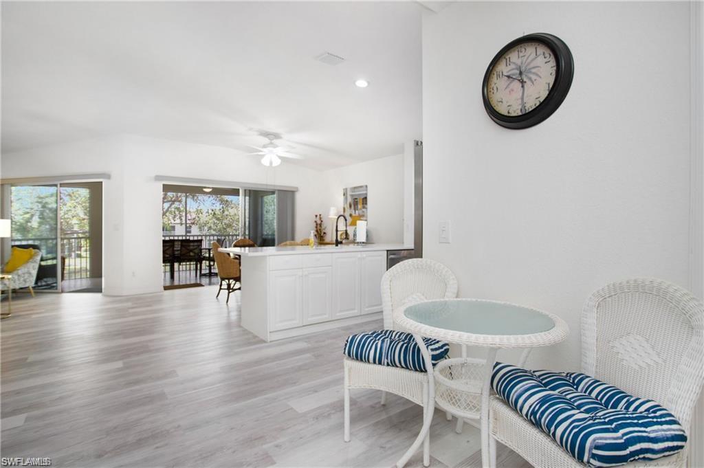 DIAMOND LAKE - Residential Lease