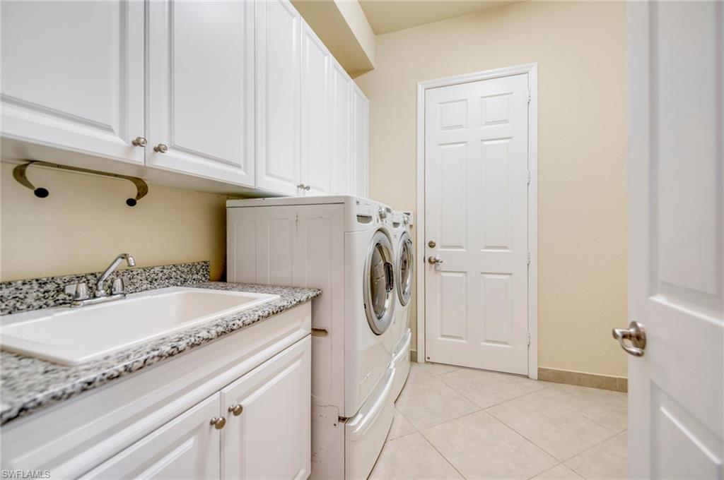 RIVERSTONE - Residential