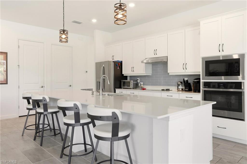 REMINGTON OAKS - Residential Lease