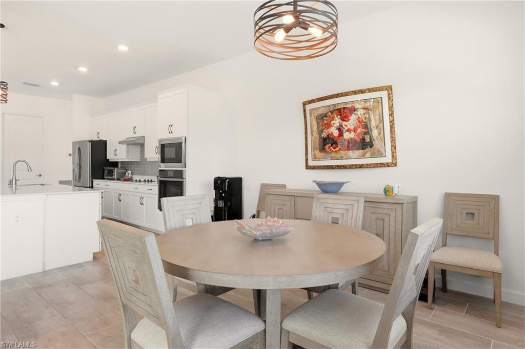 REMINGTON OAKS - Residential Lease