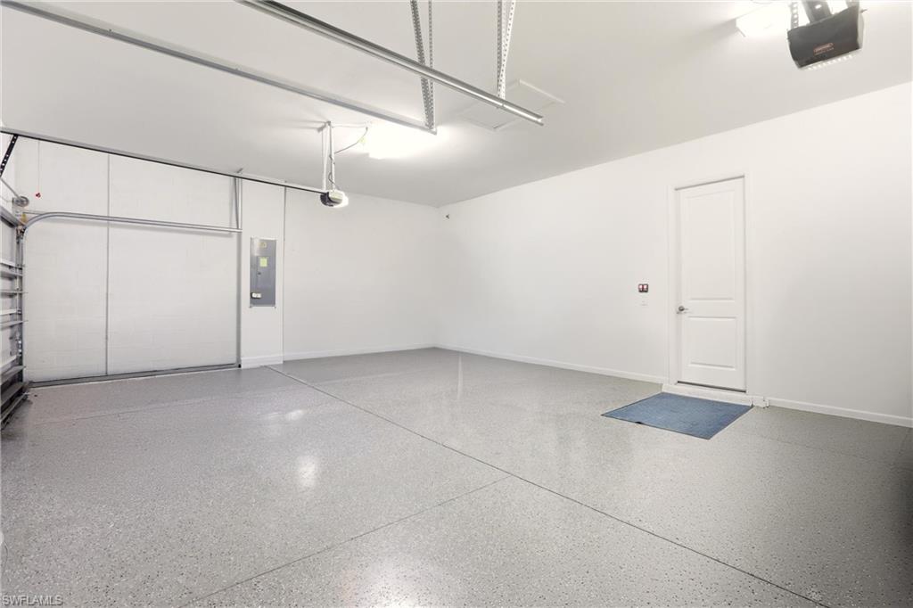 REMINGTON OAKS - Residential Lease