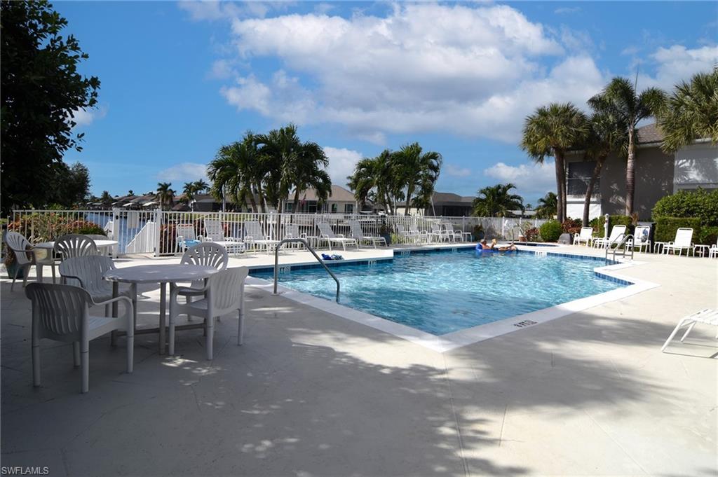 MOORINGS OF CAPE CORAL CONDO PHASE 1 - Residential