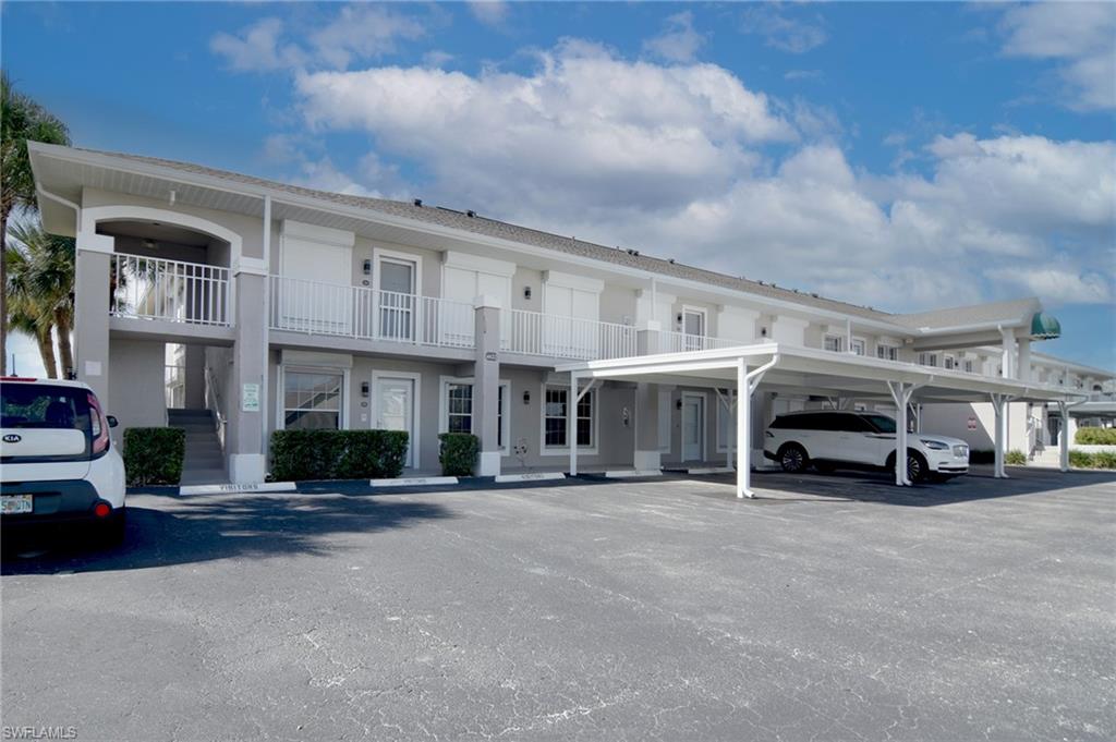 MOORINGS OF CAPE CORAL CONDO PHASE 1 - Residential