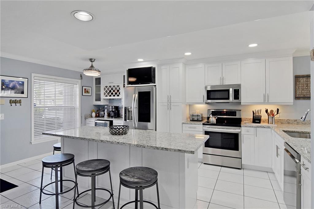 MOORINGS OF CAPE CORAL CONDO PHASE 1 - Residential