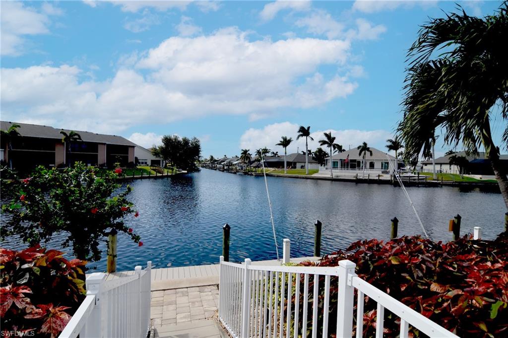 MOORINGS OF CAPE CORAL CONDO PHASE 1 - Residential