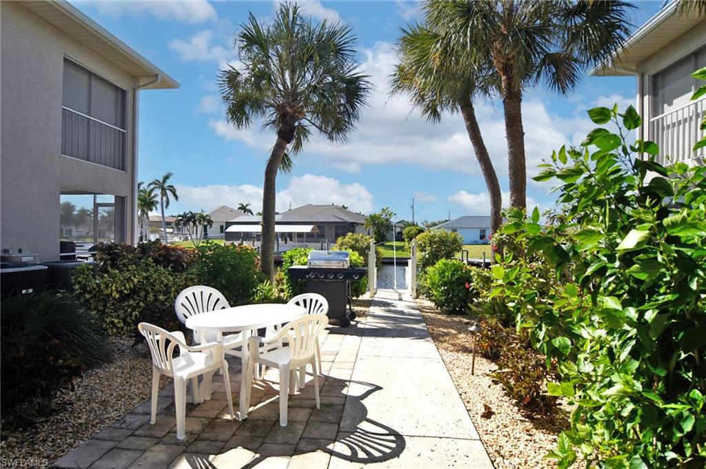 MOORINGS OF CAPE CORAL CONDO PHASE 1 - Residential