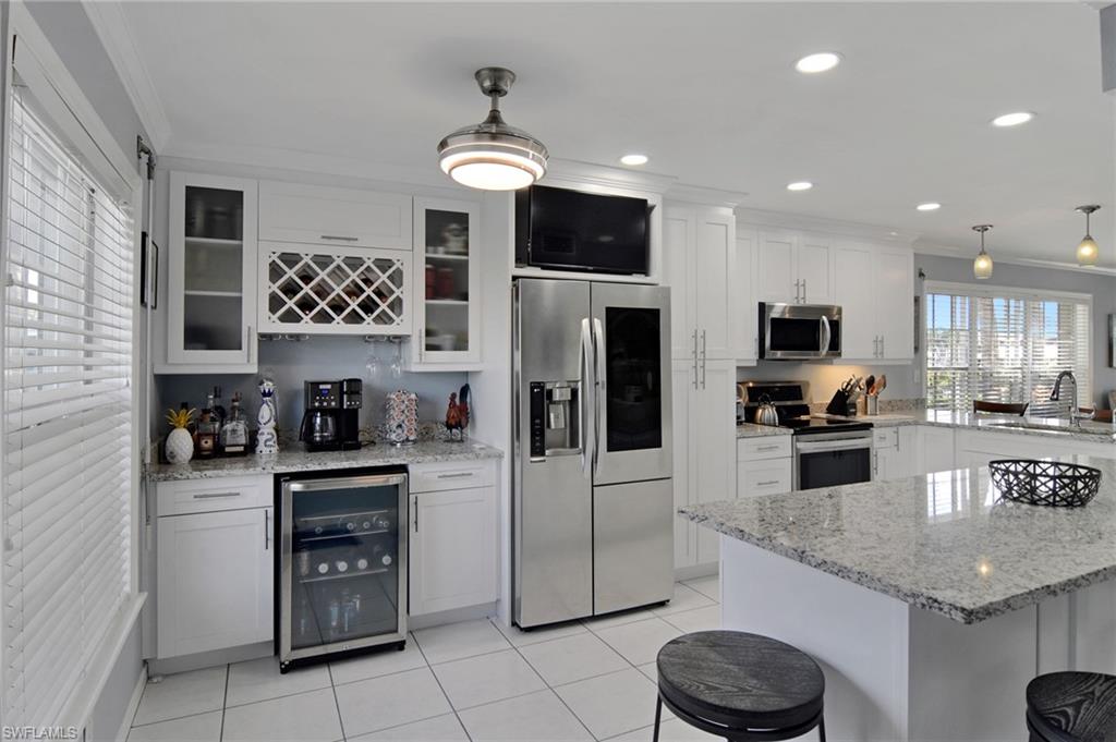 MOORINGS OF CAPE CORAL CONDO PHASE 1 - Residential