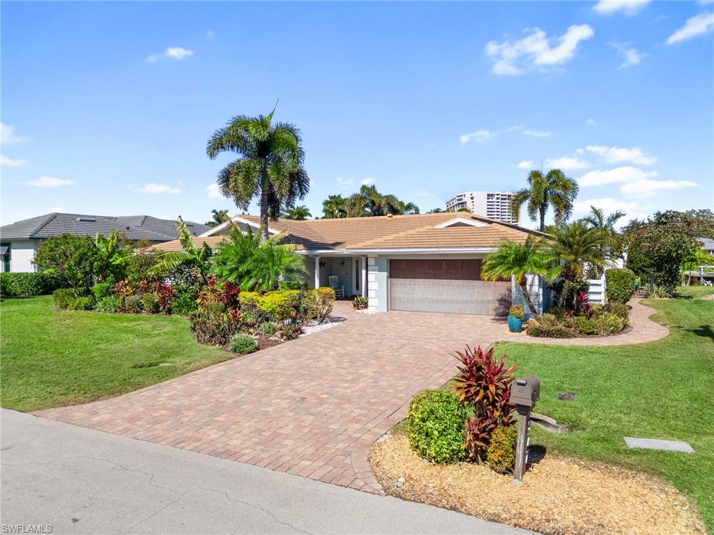 TOWN AND RIVER - Residential