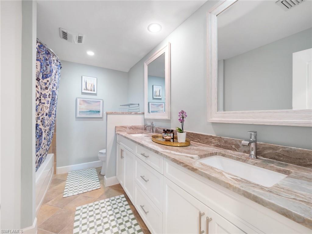 TOWN AND RIVER - Residential