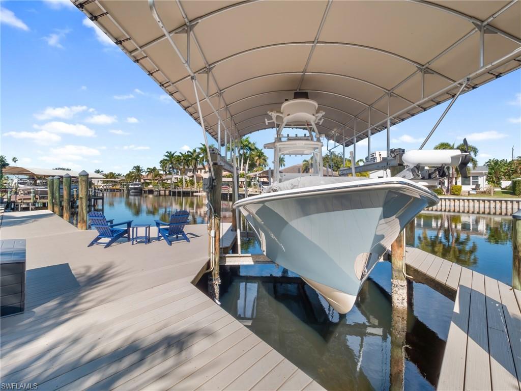 TOWN AND RIVER - Residential